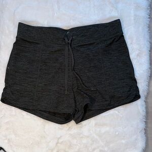 4/$20 🙈 GAIAM Dark Gray Athletic Shorts Classic Design